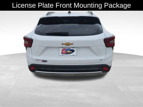 Used 2024 Chevrolet Trax LT w/ Driver Confidence Package image 6