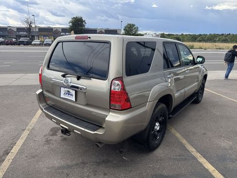 Used 2009 Toyota 4Runner SR5 image 7