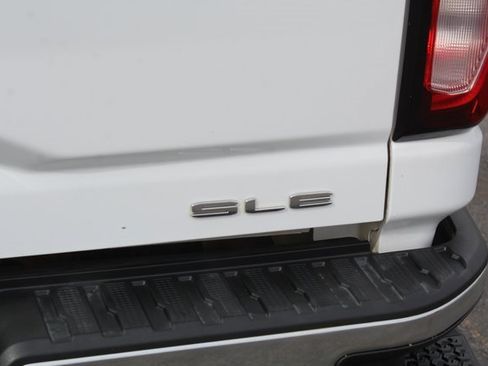 Used 2020 GMC Sierra 2500 SLE w/ SLE Value Package; image 5