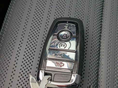 New 2026 Lincoln Nautilus Reserve w/ Jet Appearance Package image 29