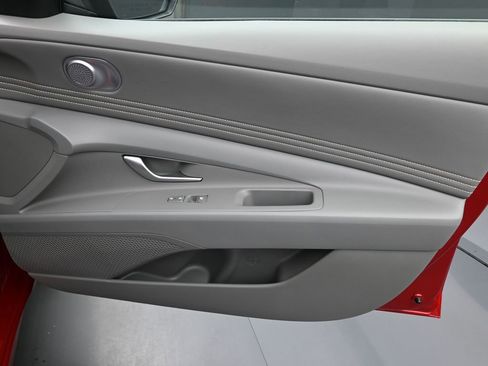 Certified 2025 Hyundai Elantra Sport image 16