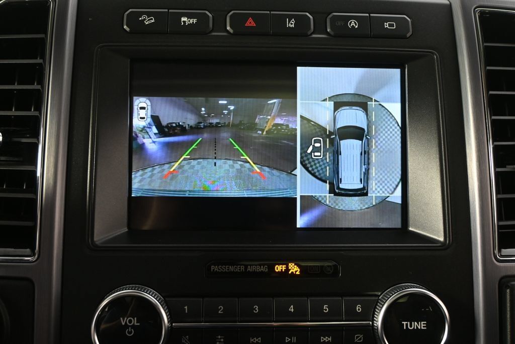 Used 2020 Ford Expedition Platinum AWD/4WD image 31