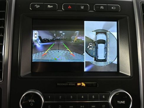 Used 2020 Ford Expedition Platinum AWD/4WD image 31