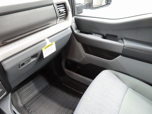 Used 2025 Ford F350 XLT image 21