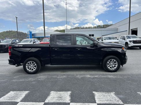 Used 2026 Chevrolet Silverado 1500 RST image 2