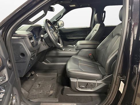 Used 2024 Ford Expedition Max Platinum AWD/4WD image 15
