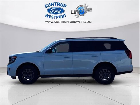New 2025 Ford Expedition Active image 8