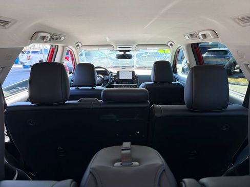 Used 2022 Nissan Pathfinder SL image 34