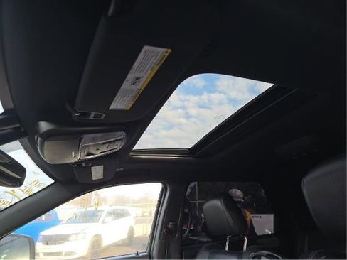 Used 2024 Dodge Durango GT AWD/4WD image 8