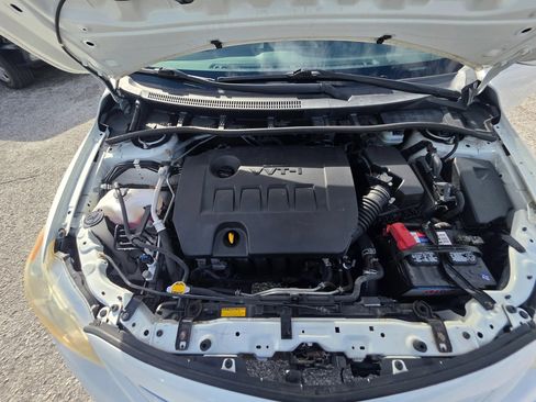 Used 2013 Toyota Corolla LE FWD image 23