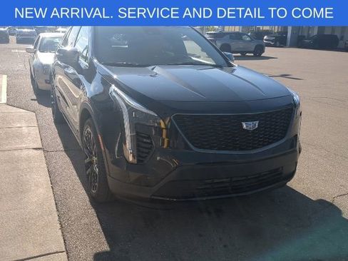 Used 2023 Cadillac XT4 Sport w/ LPO, ONYX Package AWD/4WD image 7