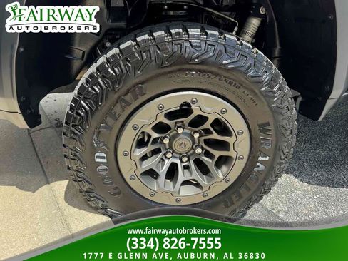 Used 2024 RAM 1500 TRX AWD/4WD image 32