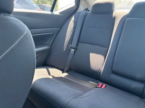 Used 2025 Nissan Altima 2.5 SV FWD image 39