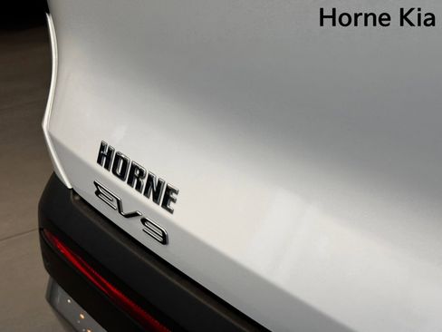 New 2026 Kia EV9 Wind image 20