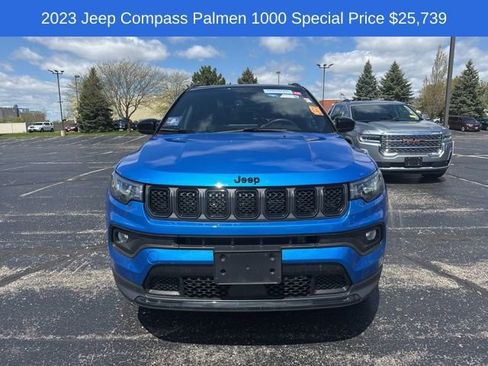 Used 2023 Jeep Compass Latitude w/ Sun and Sound Group AWD/4WD image 3