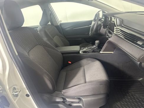 Used 2025 Toyota Camry LE w/ Convenience Package AWD/4WD image 27