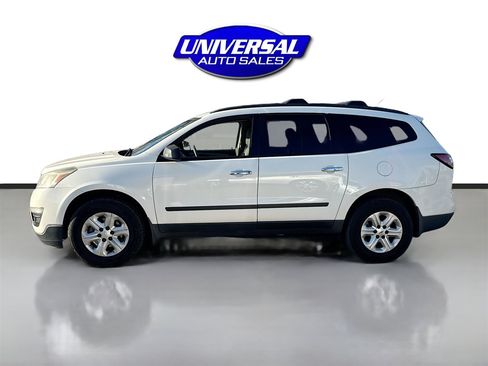 Used 2015 Chevrolet Traverse LS image 4