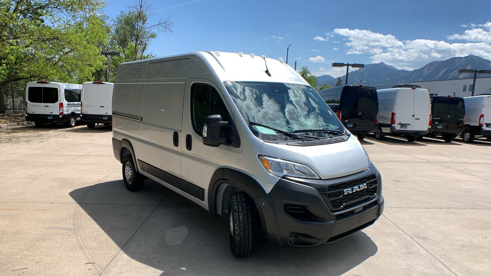 Used 2024 RAM ProMaster 1500 FWD image 7