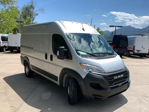 Used 2024 RAM ProMaster 1500 FWD image 7