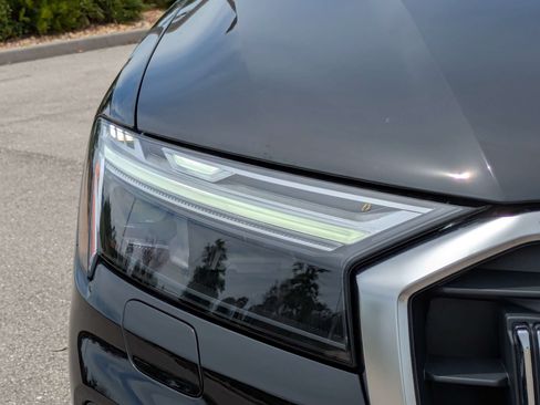 Used 2025 Audi Q7 3.0T Premium Plus AWD/4WD image 10
