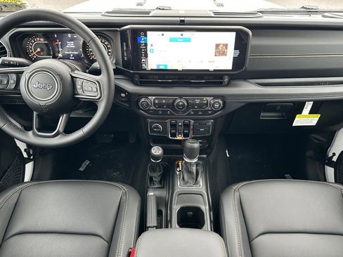 New 2025 Jeep Gladiator Sport image 13