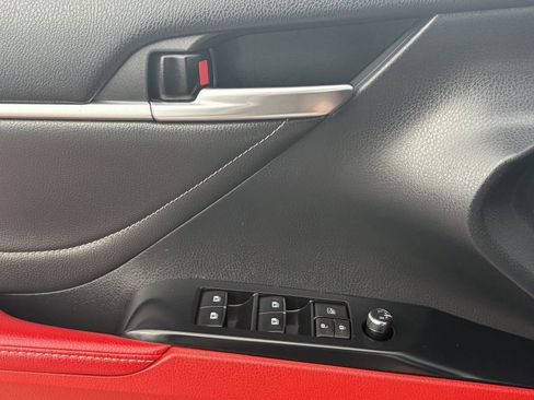 Used 2018 Toyota Camry XSE w/ Driver Assist Package image 23