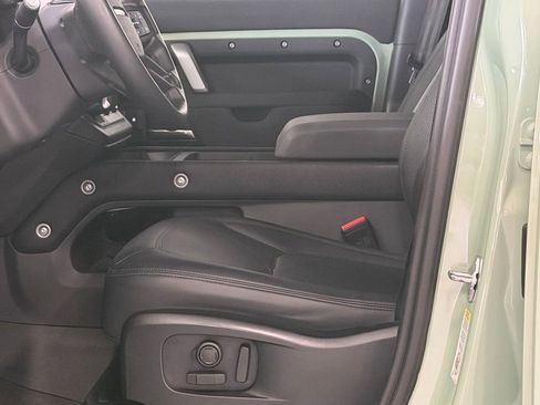 Used 2023 Land Rover Defender 110 75th Limited Edition AWD/4WD image 13