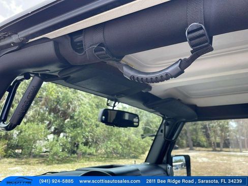 Used 2015 Jeep Wrangler Sport image 34