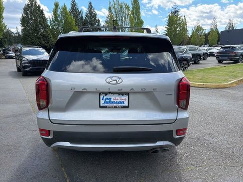 Used 2022 Hyundai Palisade SEL w/ 8P Bench Seat Package AWD/4WD image 4