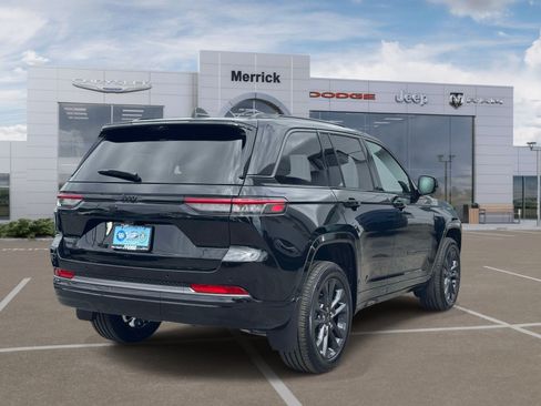 Used 2026 Jeep Grand Cherokee Limited AWD/4WD image 6