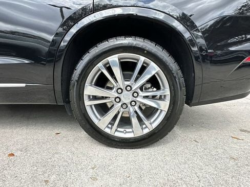 Used 2023 Cadillac XT6 Premium Luxury w/ Technology Package image 18