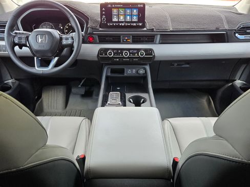 Used 2024 Honda Pilot EX-L image 16