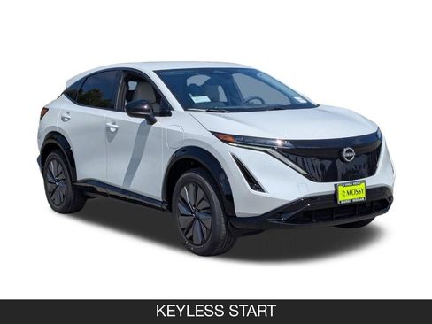 Used 2025 Nissan Ariya AWD image 4