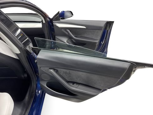 Certified 2023 Tesla Model 3 Standard Range RWD image 12