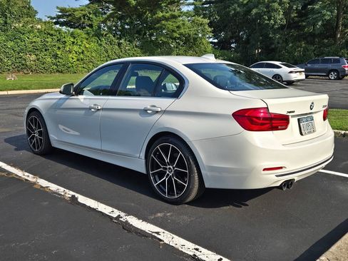 Used 2018 BMW 330i xDrive Sedan AWD/4WD image 8