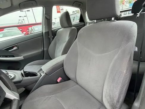 Used 2010 Toyota Prius Five image 6