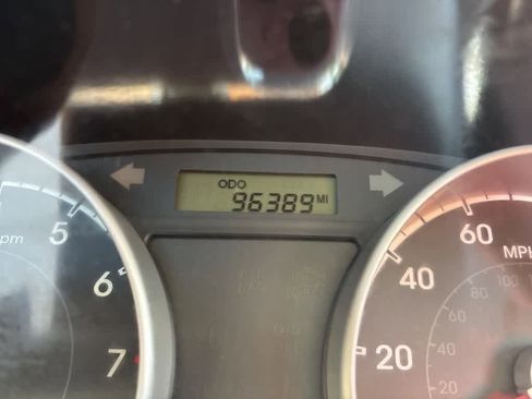 Used 2010 Hyundai Accent GS w/ Premium Pkg 3 image 11