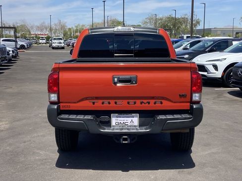 Used 2017 Toyota Tacoma TRD Off-Road w/ Tow Package RWD image 5