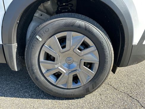 New 2026 Nissan Kicks S FWD image 12