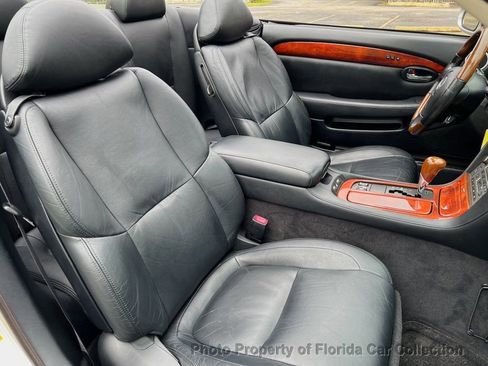 Used 2002 Lexus SC 430 Convertible RWD image 12