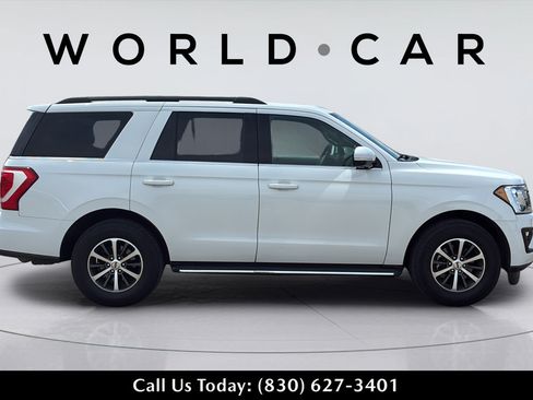Used 2019 Ford Expedition XLT w/ Equipment Group 202A RWD image 17
