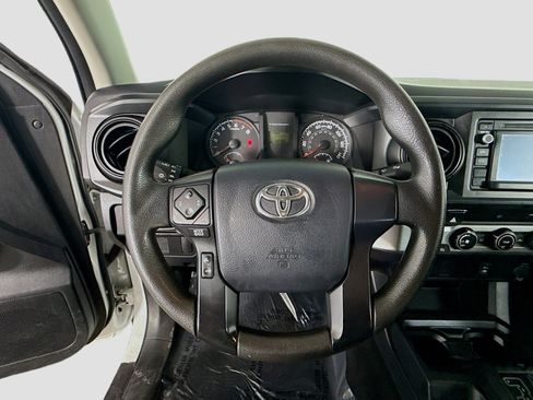 Used 2017 Toyota Tacoma SR image 13