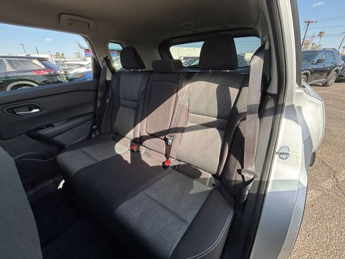 Used 2025 Nissan Rogue SV AWD/4WD image 39