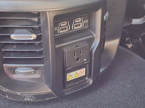 Used 2024 RAM 2500 Laramie w/ Safety Group image 17