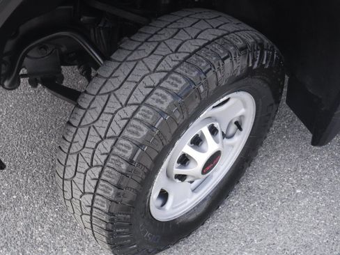 Used 2023 GMC Sierra 2500 Pro w/ Fleet Convenience Package RWD image 21