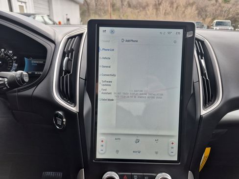 Used 2024 Ford Edge SE w/ Black Appearance Package image 31