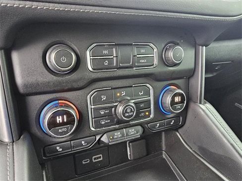 Used 2021 Chevrolet Tahoe LT image 29