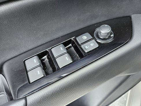 Used 2025 MAZDA CX-5 AWD 2.5 S w/ Preferred Package image 31