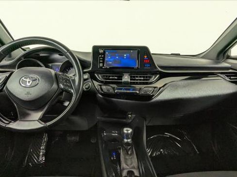 Used 2018 Toyota C-HR XLE image 24