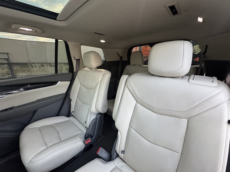 Used 2020 Cadillac XT6 Premium Luxury AWD/4WD image 35